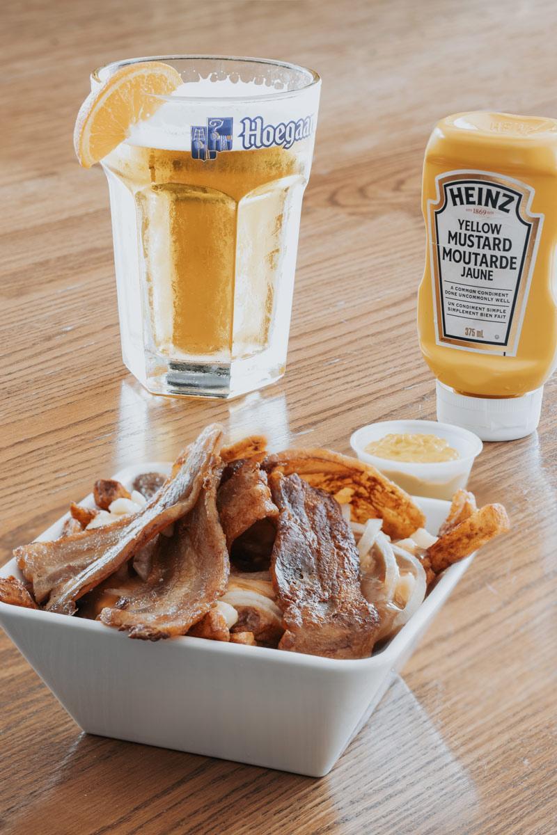 poutine campi aux grillades de valleyfield